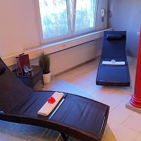 Airport Hotel 3*