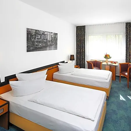 Airport Hotel 3*